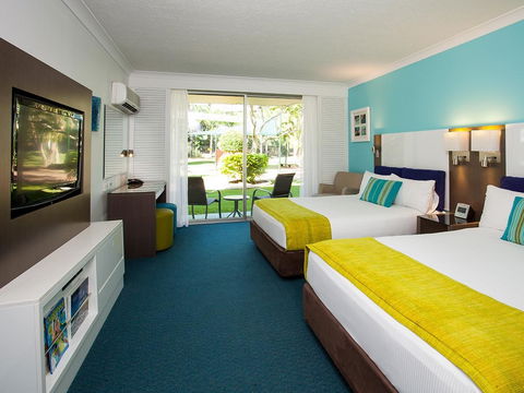 Sea World Resort - ACT Tourism 4