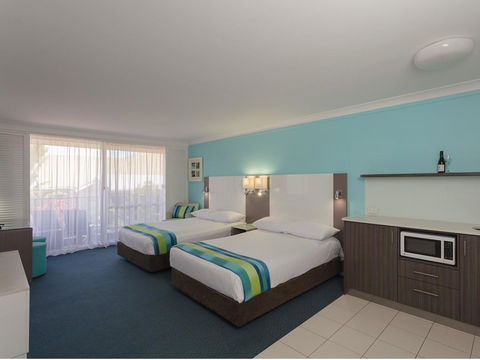 Sea World Resort - ACT Tourism 2