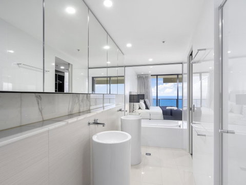 Oracle Resort Broadbeach - Gclr - ACT Tourism 24