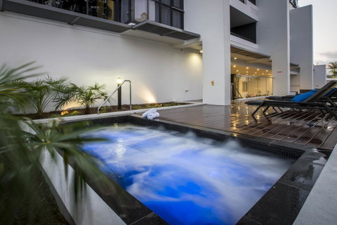 Synergy Broadbeach - Official - ACT Tourism 5