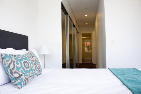 Synergy Broadbeach - Official - ACT Tourism 16