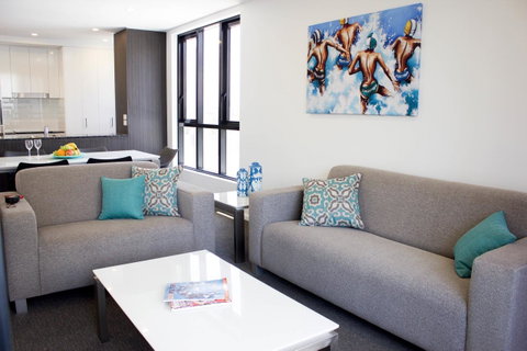 Synergy Broadbeach - Official - ACT Tourism 10