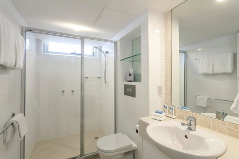 Maison Noosa - ACT Tourism 30