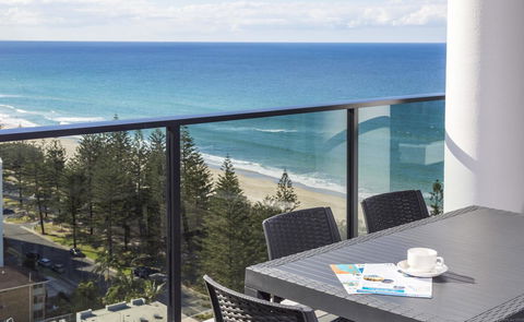 Boardwalk Burleigh Beach - Official - ACT Tourism 20