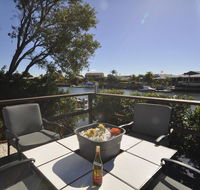 Bribie Island Canal Holiday Destination - ACT Tourism
