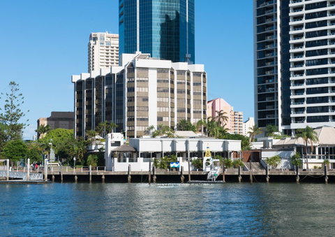 Tiki Hotel Apartments Surfers Paradise - ACT Tourism 4