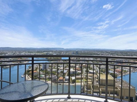Beach Stay - Ocean & Riverview Resort Chevron Renaissance Central Surfers Paradise - ACT Tourism 14
