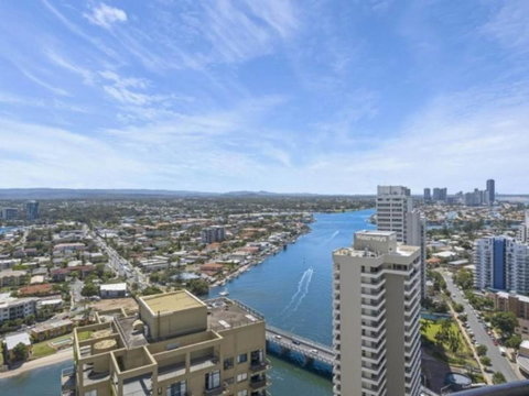 Beach Stay - Ocean & Riverview Resort Chevron Renaissance Central Surfers Paradise - ACT Tourism 15