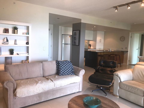 Proximity Waterfront Apartments - ACT Tourism 5