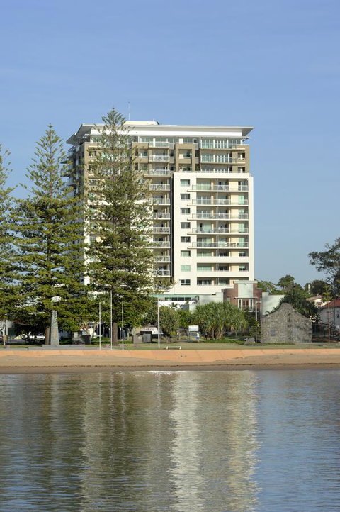Proximity Waterfront Apartments - ACT Tourism 24