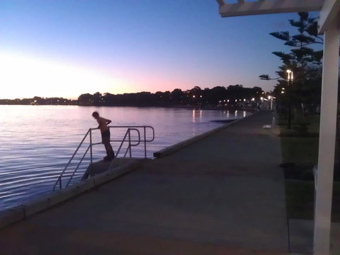 Proximity Waterfront Apartments - ACT Tourism 40