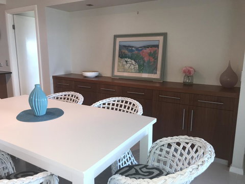 Proximity Waterfront Apartments - ACT Tourism 8