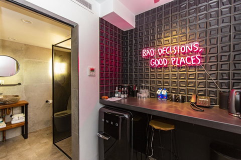 The Pink Hotel Coolangatta - ACT Tourism 15