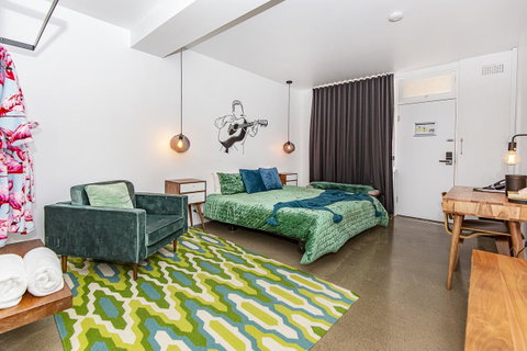 The Pink Hotel Coolangatta - ACT Tourism 28