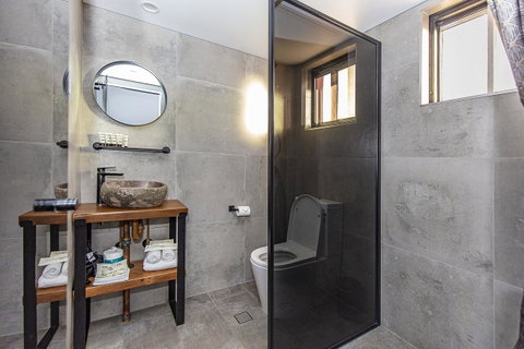 The Pink Hotel Coolangatta - ACT Tourism 14