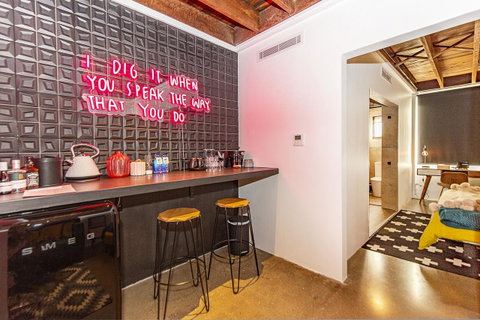 The Pink Hotel Coolangatta - ACT Tourism 20