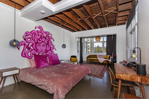 The Pink Hotel Coolangatta - ACT Tourism 33