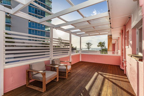 The Pink Hotel Coolangatta - ACT Tourism 30
