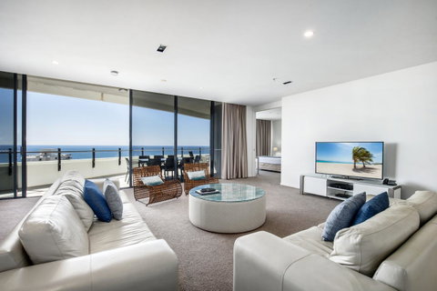 The Wave Resort - ACT Tourism 9