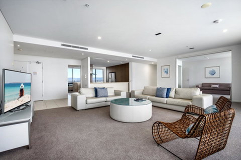 The Wave Resort - ACT Tourism 5