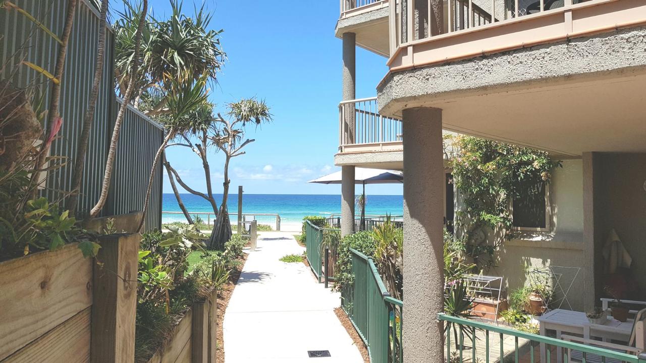 Currumbin QLD ACT Tourism