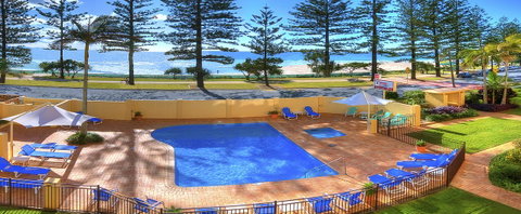 Columbia Beachfront Apartments On Rainbow Bay - ACT Tourism 2