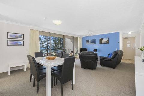 Columbia Beachfront Apartments On Rainbow Bay - ACT Tourism 23