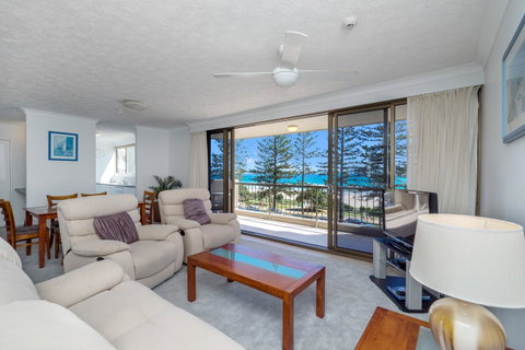 Columbia Beachfront Apartments On Rainbow Bay - ACT Tourism 12