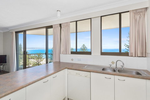 Columbia Beachfront Apartments On Rainbow Bay - ACT Tourism 38