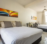 Nightcap at Emerald Star Hotel - ACT Tourism