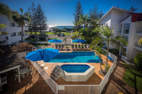 Le Beach Apartments - ACT Tourism 0