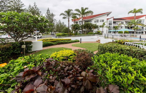 Le Beach Apartments - ACT Tourism 12