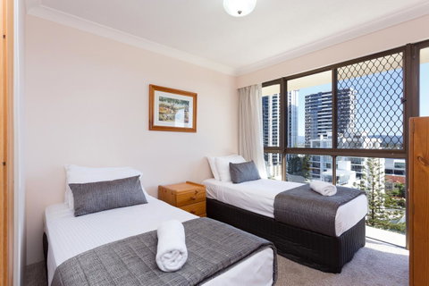 Capricornia Apartments - ACT Tourism 11