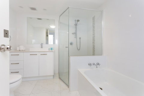 Capricornia Apartments - ACT Tourism 6