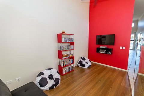 Hepburn Holiday Haven - ACT Tourism 8