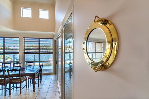 Hepburn Holiday Haven - ACT Tourism 6