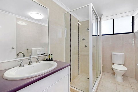 ULTIQA Beach Haven On Broadbeach - ACT Tourism 43