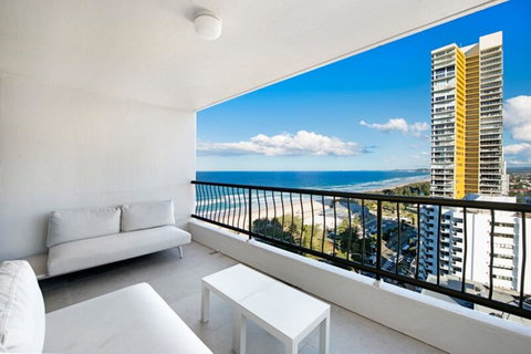 ULTIQA Beach Haven On Broadbeach - ACT Tourism 1