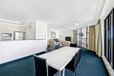 ULTIQA Beach Haven On Broadbeach - ACT Tourism 37