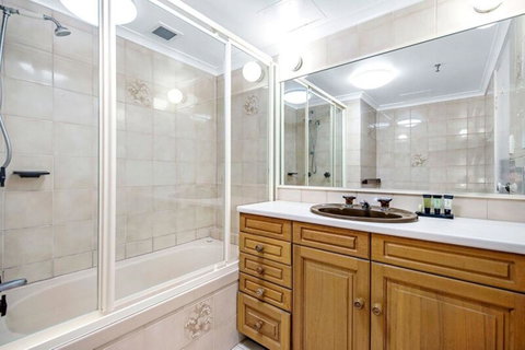 ULTIQA Beach Haven On Broadbeach - ACT Tourism 39