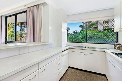 ULTIQA Beach Haven On Broadbeach - ACT Tourism 36