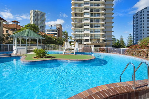ULTIQA Beach Haven On Broadbeach - ACT Tourism 0