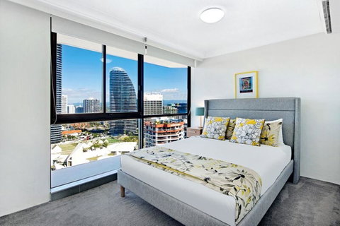 ULTIQA Beach Haven On Broadbeach - ACT Tourism 7