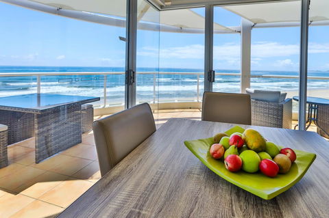 Regency On The Beach - ACT Tourism 10