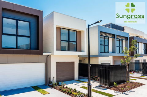 The Residences At The Peninsula - ACT Tourism 36