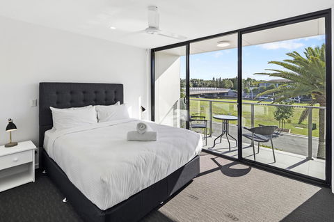 The Residences At The Peninsula - ACT Tourism 13