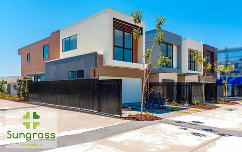 The Residences At The Peninsula - ACT Tourism 44