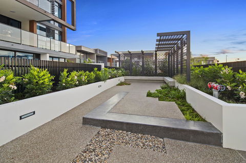 The Residences At The Peninsula - ACT Tourism 4