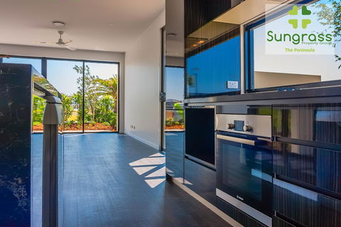 The Residences At The Peninsula - ACT Tourism 24