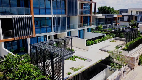 The Residences At The Peninsula - ACT Tourism 3